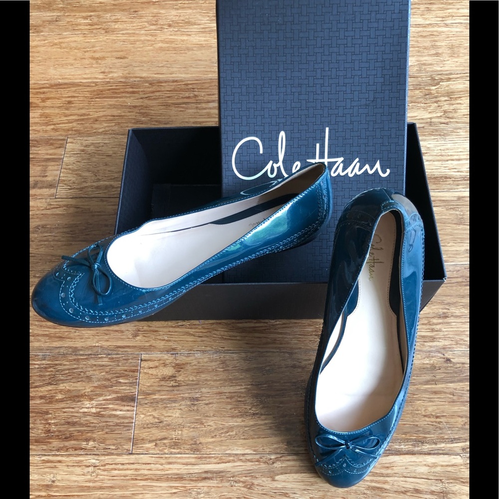 COLE HAAN Dark Teal Patent Leather Wingtip Flats 9